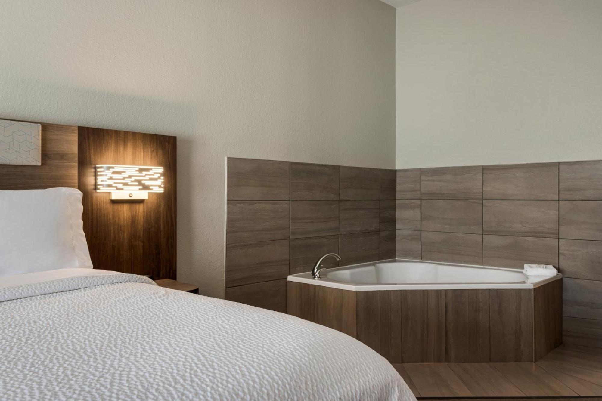 Holiday Inn Express & Suites Forrest City By Ihg Bagian luar foto